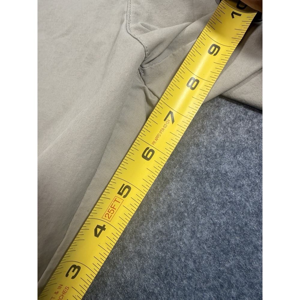 Vineyard Vines Men's On-The-Go Performance Chino Shorts in Beige Size 38 - Picture 7 of 8